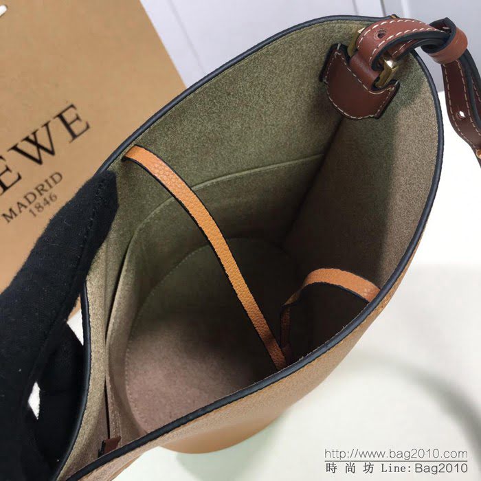 LOEWE羅意威 原單五金 最新geta水桶包 簡單時尚 百搭肩背包 3040  jdl1131